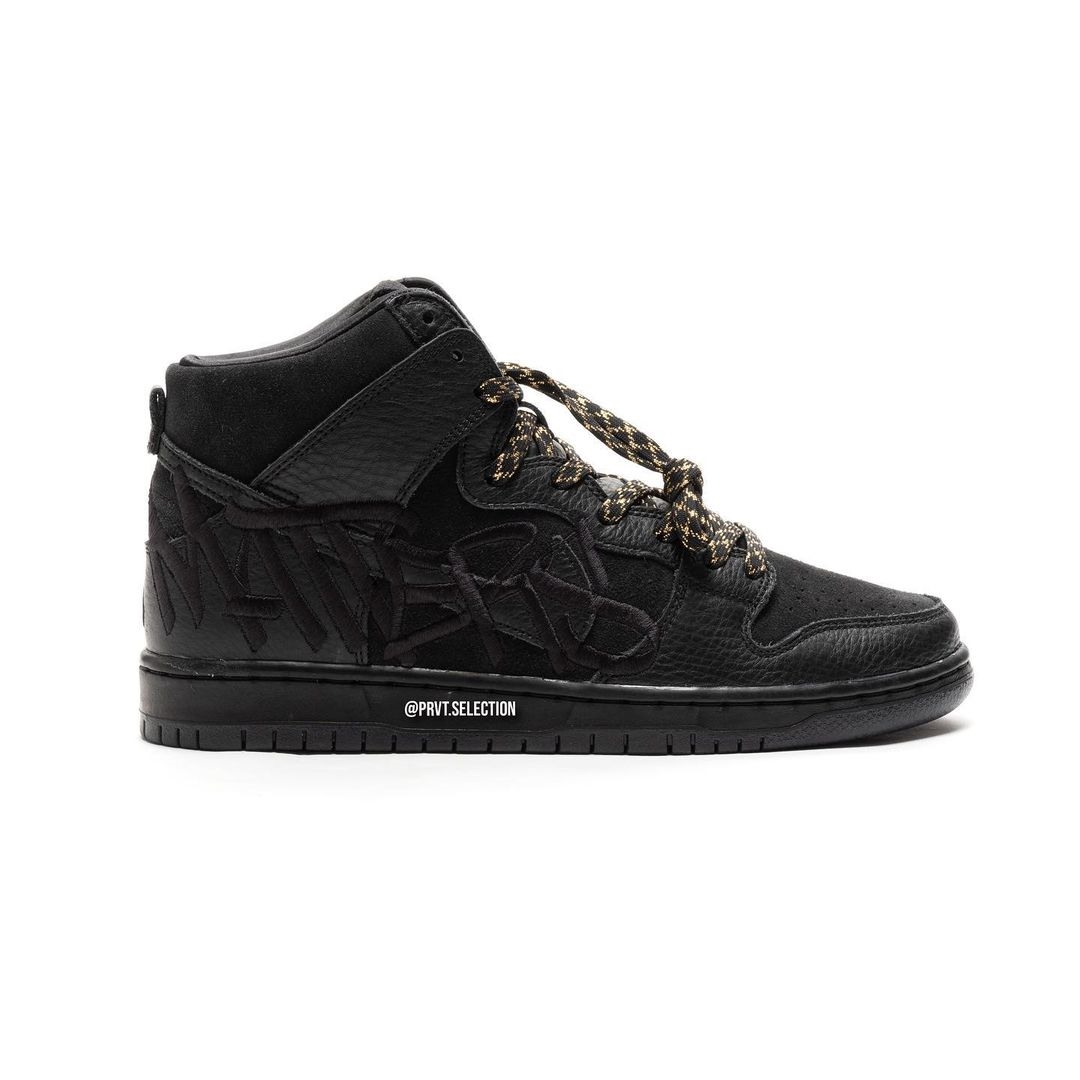 【国内 8/29 発売】ファウスト × ナイキ SB ダンク ハイ プロ QS “ブラック/メタリックゴールド” (Faust NIKE SB DUNK HIGH PRO QS “Black/Metallic Gold”) [DH7755-001]