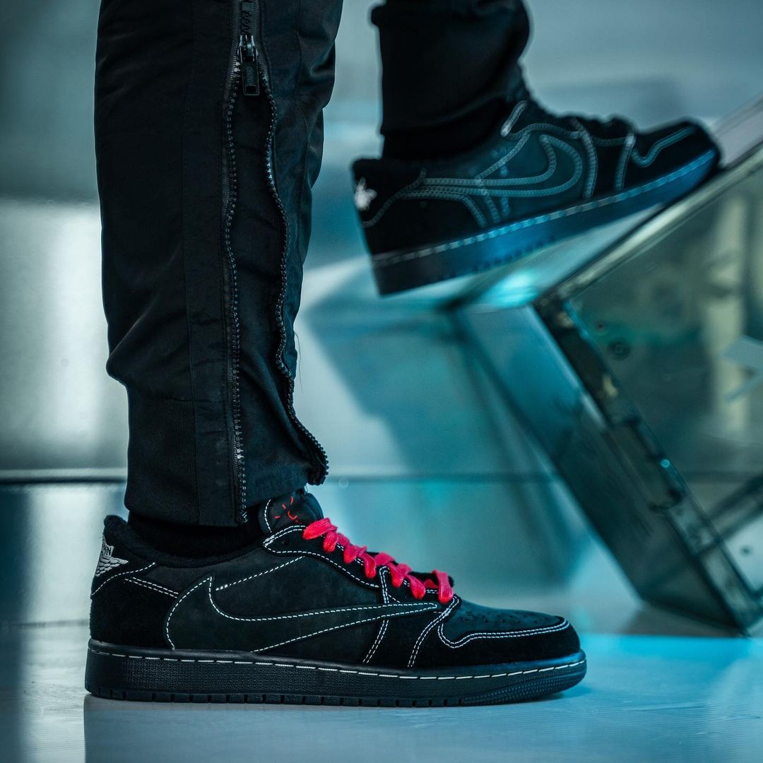 【国内 12/15 発売】トラビス・スコット × ナイキ エア ジョーダン 1 ロー OG “ブラック/ファントム” (TRAVIS SCOTT NIKE AIR JORDAN 1 LOW OG “Black/Phantom”) [DM7866-001]