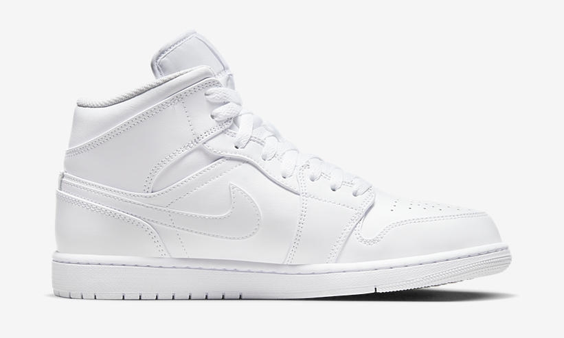 【2023年 1/7 発売】ナイキ エア ジョーダン 1 ミッド “トリプルホワイト” (NIKE AIR JORDAN 1 MID “Triple White”) [554724-136]