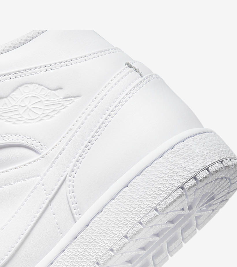 2022年 発売予定！ナイキ エア ジョーダン 1 ミッド “トリプルホワイト” (NIKE AIR JORDAN 1 MID “Triple White”) [554724-136]