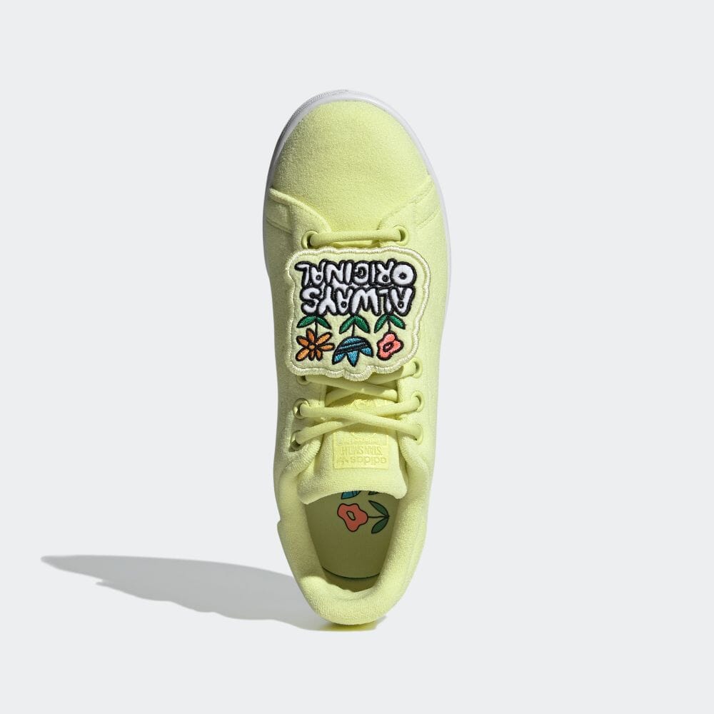 【国内 5/9 発売】リサイクル素材を使いグラフィックオーバーレイを施した adidas Originals STAN SMITH “Pulse yellow” (アディダス オリジナルス スタンスミス “パルスイエロー”) [GX8553]