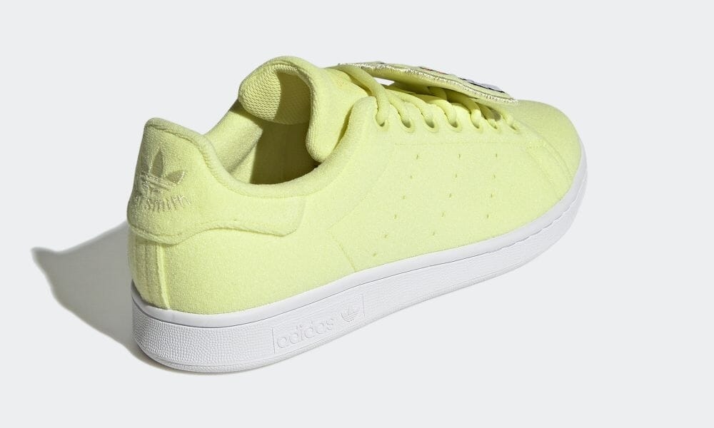 【国内 5/9 発売】リサイクル素材を使いグラフィックオーバーレイを施した adidas Originals STAN SMITH “Pulse yellow” (アディダス オリジナルス スタンスミス “パルスイエロー”) [GX8553]