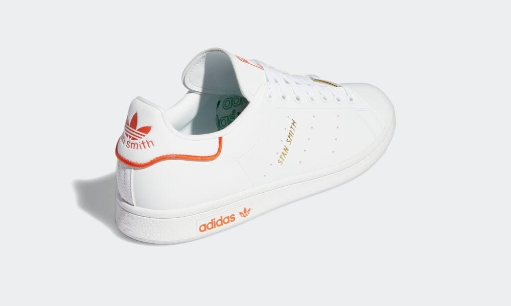 【国内発売予定】シューレースにゴールドカラーのチャームを添えた贅沢な adidas Originals STAN SMITH “White/Gold” (アディダス オリジナルス スタンスミス “ホワイト/ゴールド”) [GW0488]