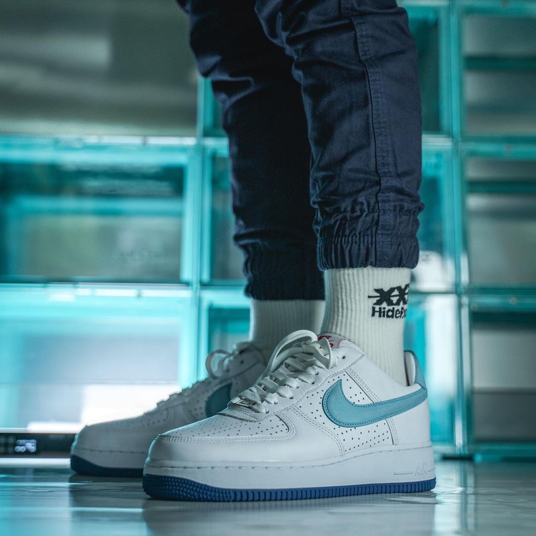 海外 6/4 発売予定！ナイキ エア フォース 1 ロー QS “プエルトリコ/ホワイト/ブルー” (NIKE AIR FORCE 1 LOW QS “Puerto Rico/White/Blue”) [DQ9200-100]