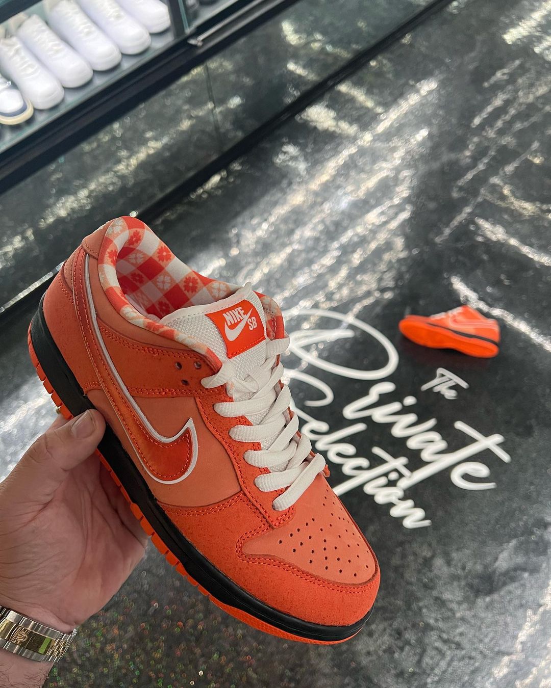 【国内 2/28 発売】コンセプツ × ナイキ SB ダンク ロー “オレンジロブスター” (Concepts NIKE SB DUNK LOW “Orange Lobster”) [FD8776-800]