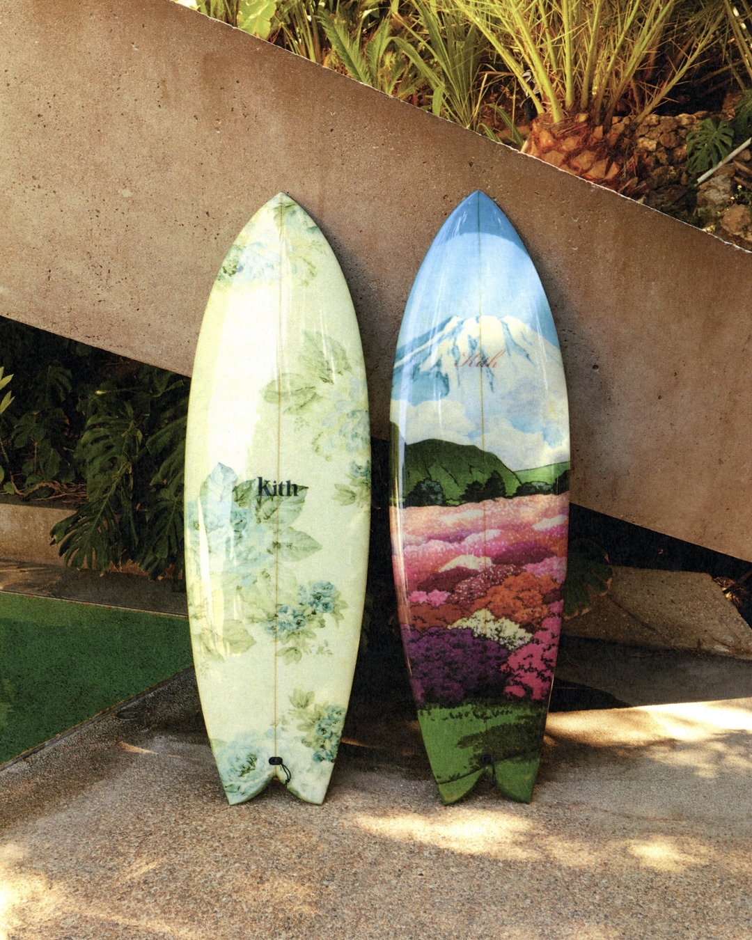 【 KITH for Haydenshapes Vintage Roses Twin Surfboard 】 KITH MONDAY PROGRAM 2022年 第18弾が5/23 発売 (キス)
