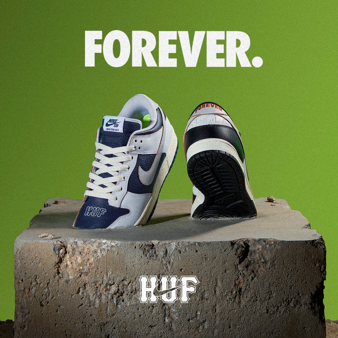 HUF × Nike SB Dunk Low "New York"