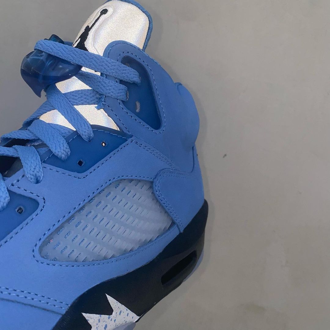 【国内 3/4 発売】ナイキ エア ジョーダン 5 レトロ “UNC/ユニバーシティブルー” (NIKE AIR JORDAN 5 RETRO “UNC/University Blue”) [DV1310-401]