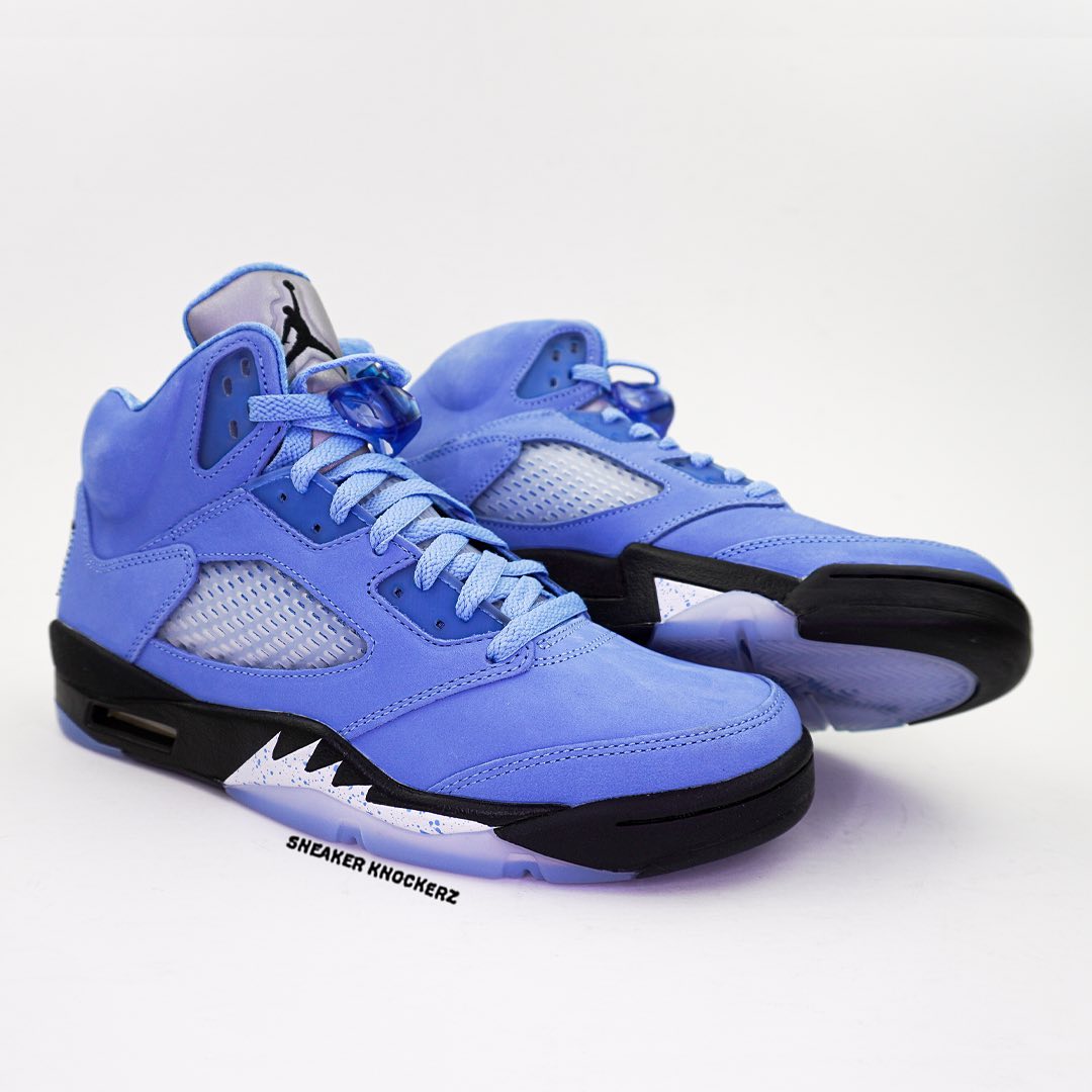 【国内 3/4 発売】ナイキ エア ジョーダン 5 レトロ “UNC/ユニバーシティブルー” (NIKE AIR JORDAN 5 RETRO “UNC/University Blue”) [DV1310-401]