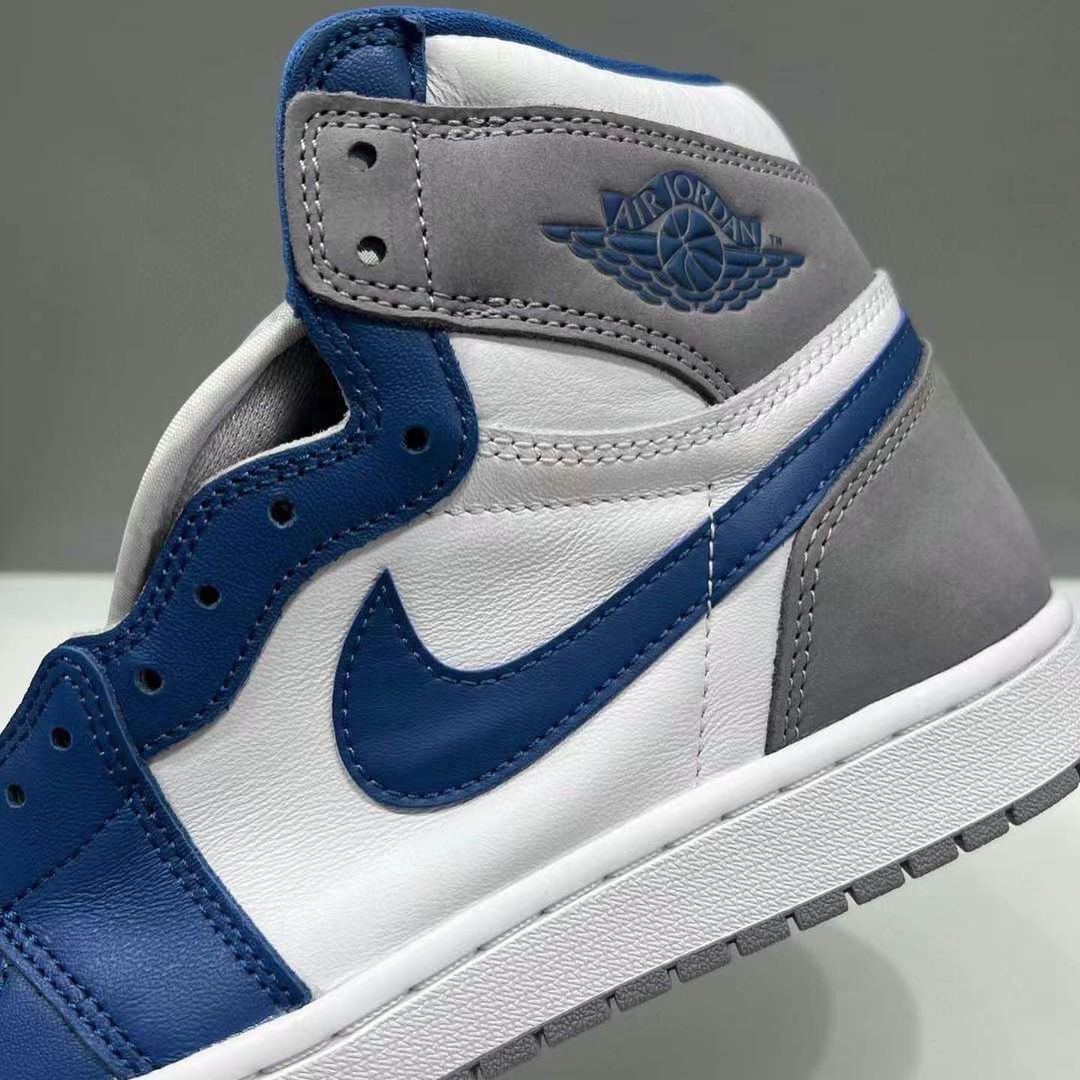 【国内 1/14 発売】ナイキ エア ジョーダン 1 ハイ OG “トゥルーブルー” (NIKE AIR JORDAN 1 HIGH OG “True Blue”) [DZ5485-410]