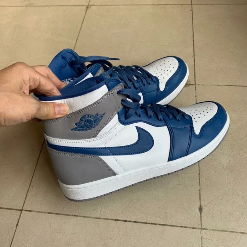 【国内 1/14 発売】ナイキ エア ジョーダン 1 ハイ OG “トゥルーブルー” (NIKE AIR JORDAN 1 HIGH OG “True Blue”) [DZ5485-410]