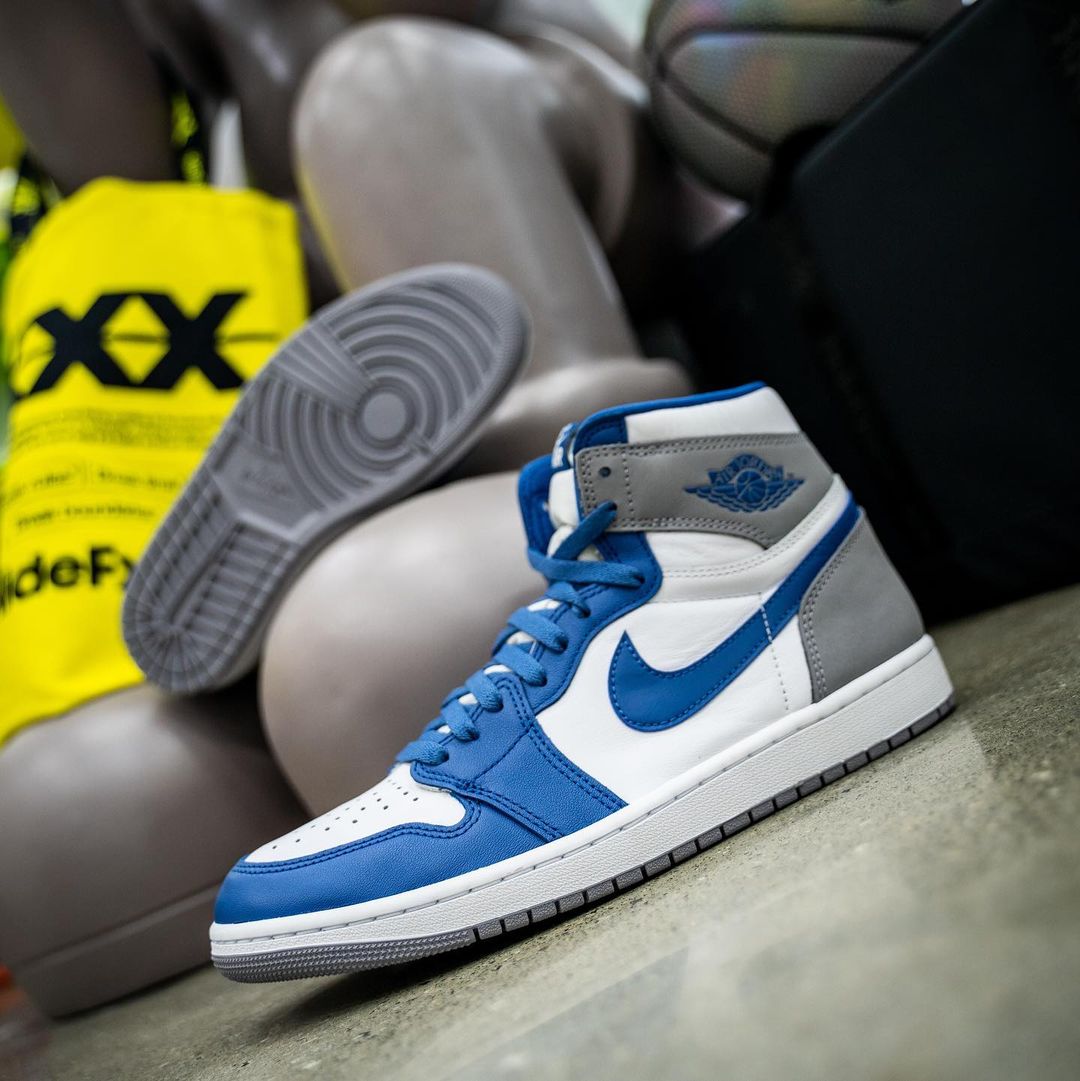 【国内 1/14 発売】ナイキ エア ジョーダン 1 ハイ OG “トゥルーブルー” (NIKE AIR JORDAN 1 HIGH OG “True Blue”) [DZ5485-410]