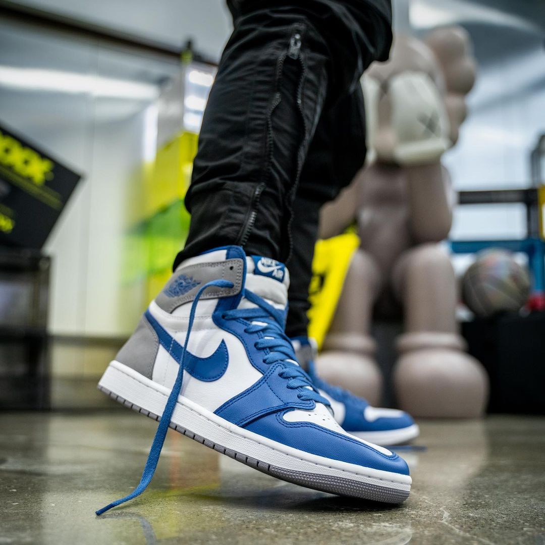 【国内 1/14 発売】ナイキ エア ジョーダン 1 ハイ OG “トゥルーブルー” (NIKE AIR JORDAN 1 HIGH OG “True Blue”) [DZ5485-410]