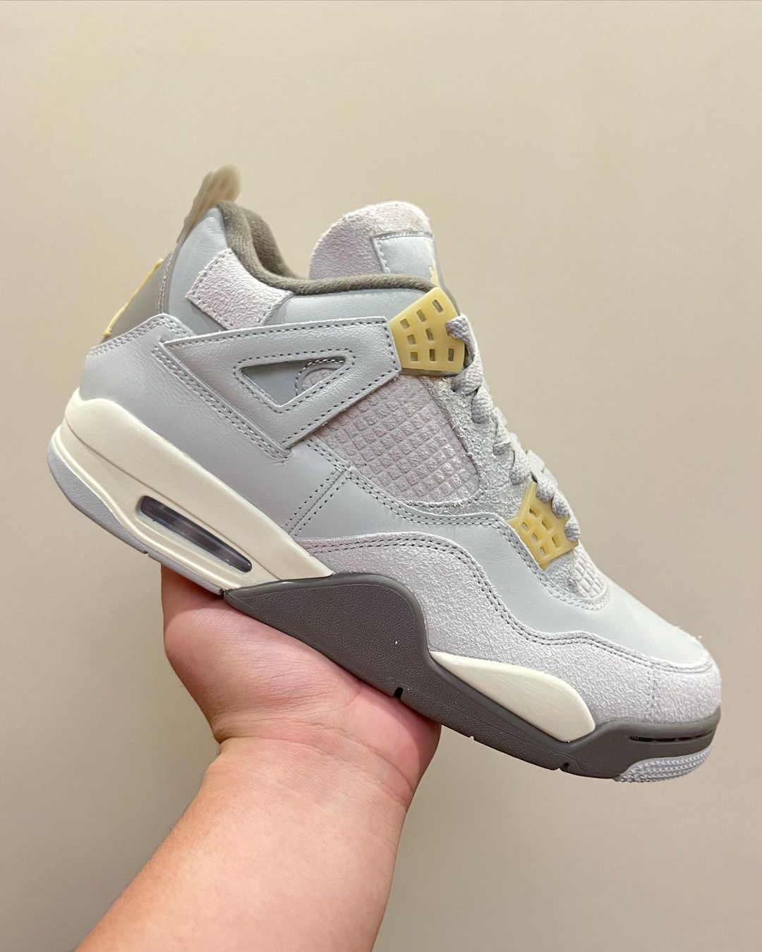 【国内 2/11 発売】ナイキ エア ジョーダン 4 レトロ SE “クラフト” (NIKE AIR JORDAN 4 RETRO SE “Craft”) [DV3742-021]