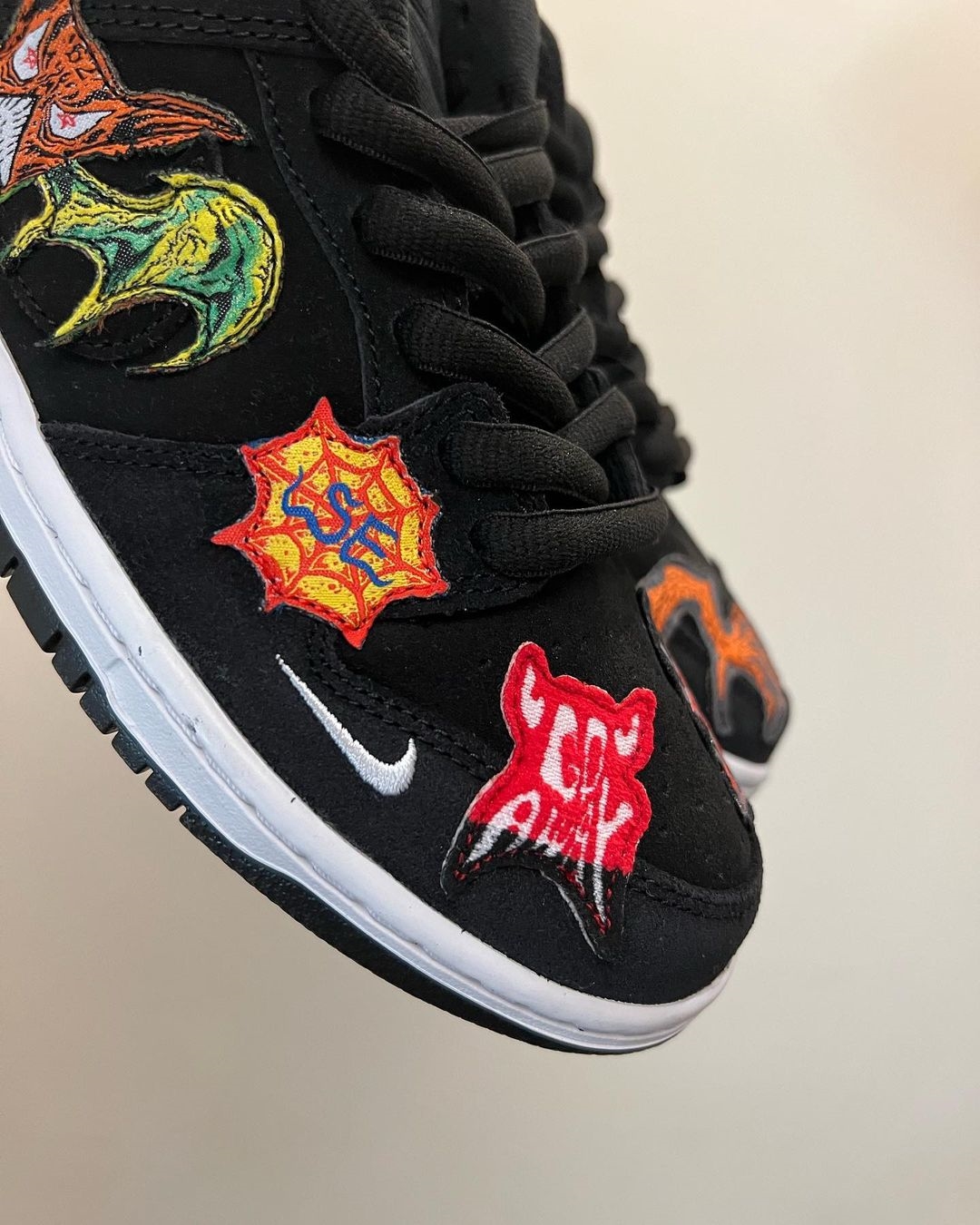 【国内 11/3 発売】ネック・フェイス × ナイキ SB ダンク ロー プロ “ブラック” (NECK FACE NIKE SB DUNK LOW PRO “Black”) [DQ4488-001]