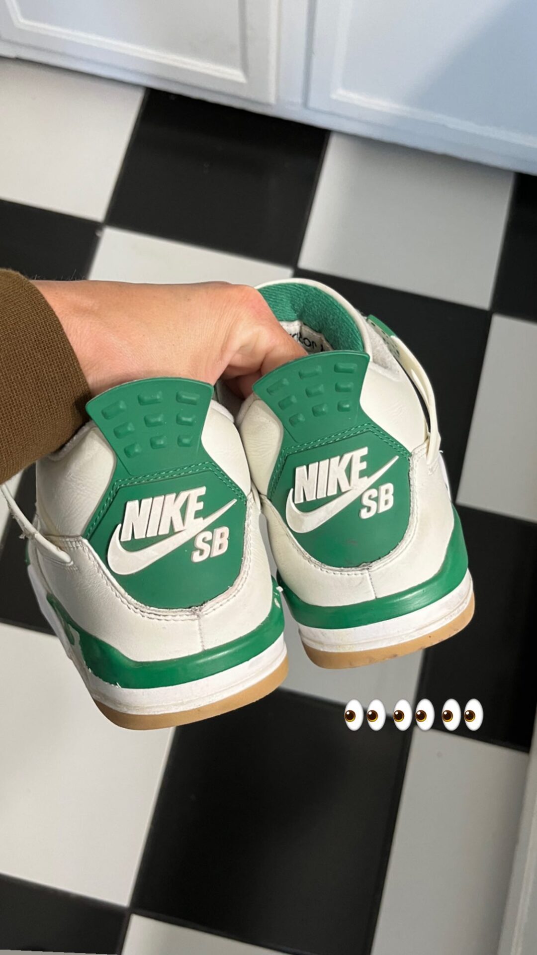 【国内 3/17、3/21 発売】NIKE SB × AIR JORDAN 4 “Sail/Pine Green” (ナイキ エア ジョーダン 4 “セイル/パイングリーン”) [DR5415-103]