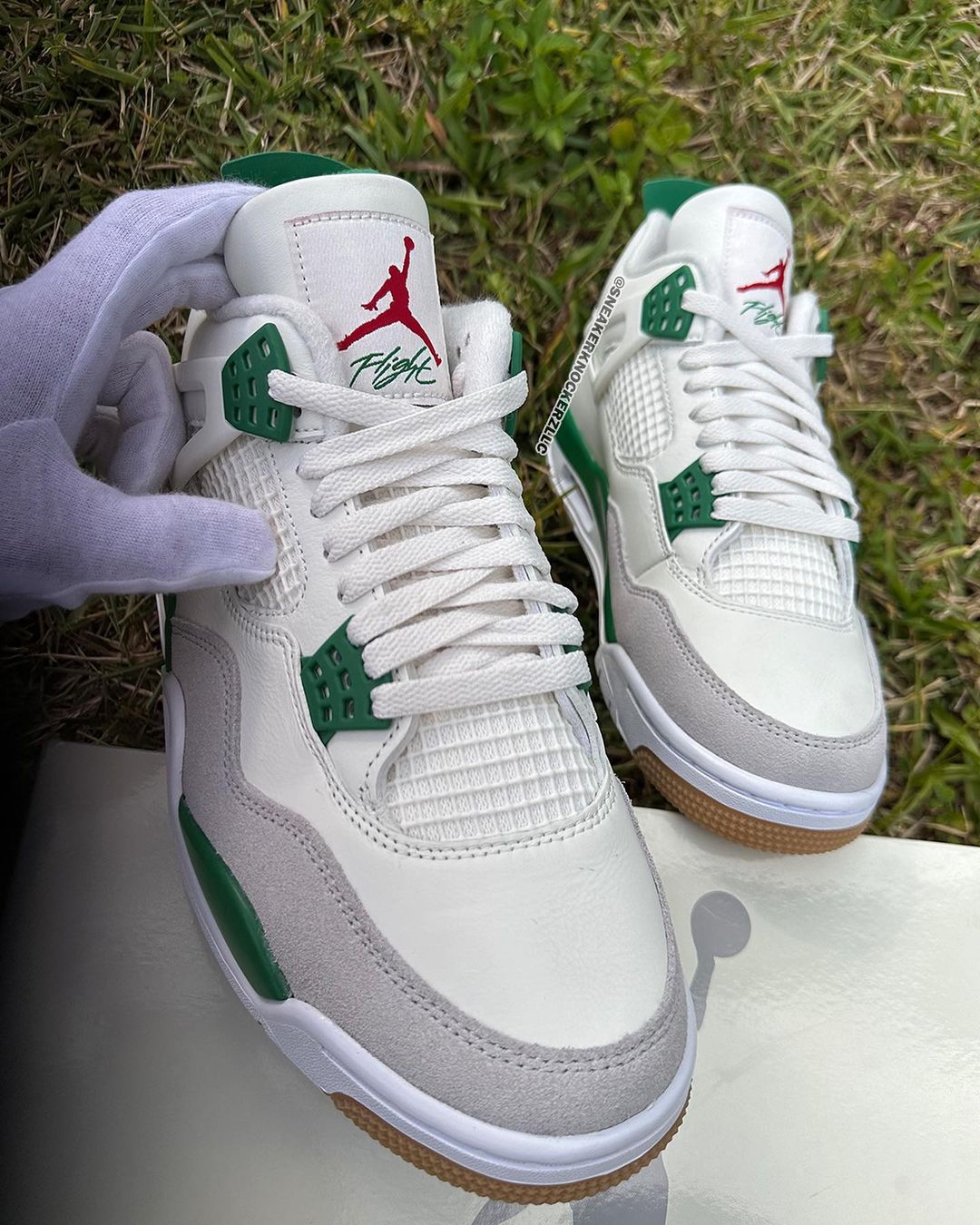 【国内 3/17、3/21 発売】NIKE SB × AIR JORDAN 4 “Sail/Pine Green” (ナイキ エア ジョーダン 4 “セイル/パイングリーン”) [DR5415-103]