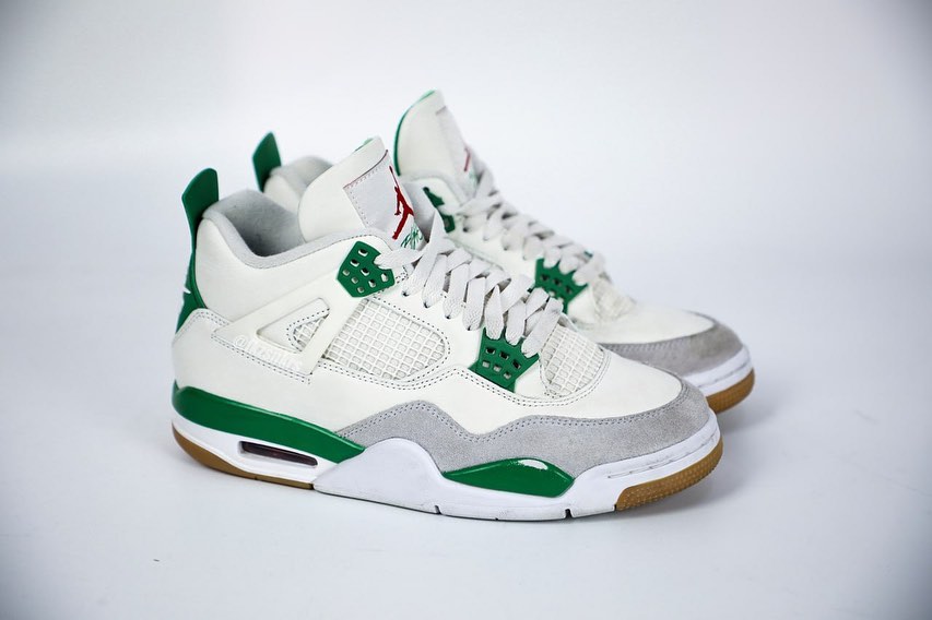 【国内 3/17、3/21 発売】NIKE SB × AIR JORDAN 4 “Sail/Pine Green” (ナイキ エア ジョーダン 4 “セイル/パイングリーン”) [DR5415-103]