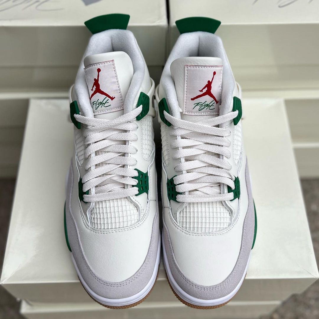 【国内 3/17、3/21 発売】NIKE SB × AIR JORDAN 4 “Sail/Pine Green” (ナイキ エア ジョーダン 4 “セイル/パイングリーン”) [DR5415-103]