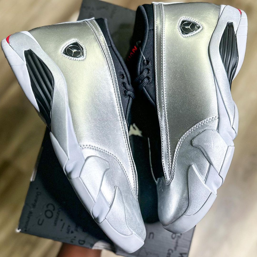 海外 3/4 発売予定！ナイキ ウィメンズ エア ジョーダン 14 ロー レトロ “メタリックシルバー” (NIKE WMNS AIR JORDAN 14 LOW RETRO “Metallic Silver”) [DH4121-060]