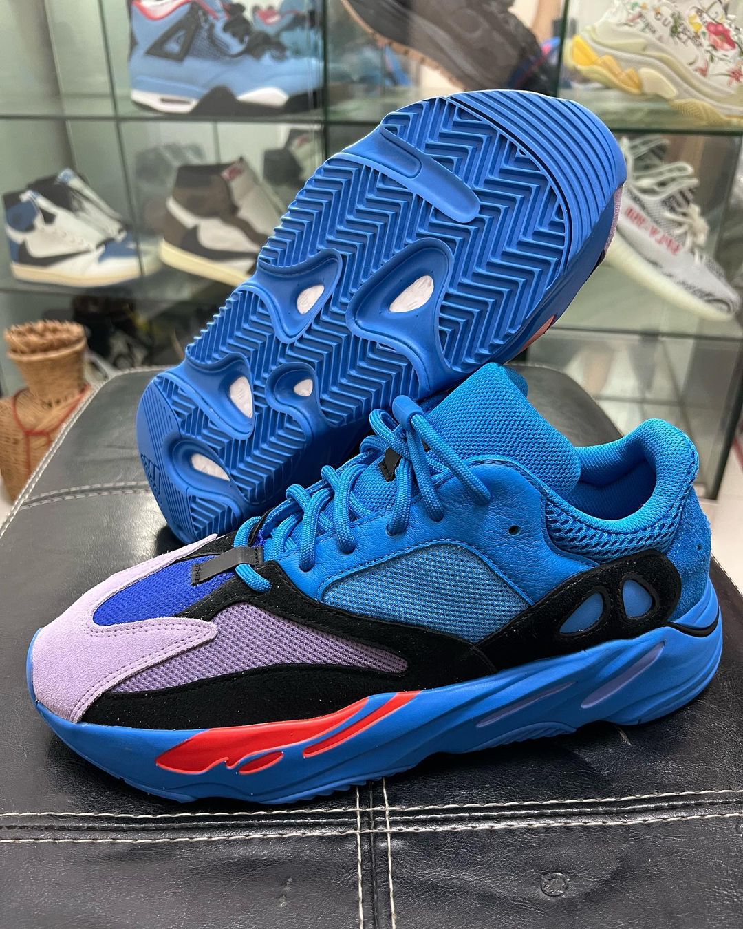 adidas アディダス スニーカー HP6674 YEEZY BOOST 700 HI-RES BLUE イージーブースト ハイレゾ ブルー スニーカー ブルー系 US8 1/2【新古品】【未使用】