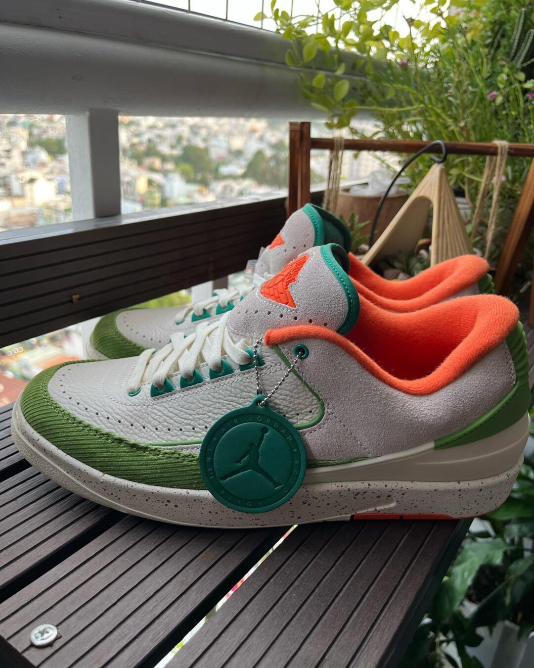 【国内 10/21 発売】Titan × NIKE WMNS AIR JORDAN 2 LOW “White/Green/Orange” (タイタン ナイキ ウィメンズ エア ジョーダン 2 ロー “ホワイト/グリーン/オレンジ”) [DV6206-183]