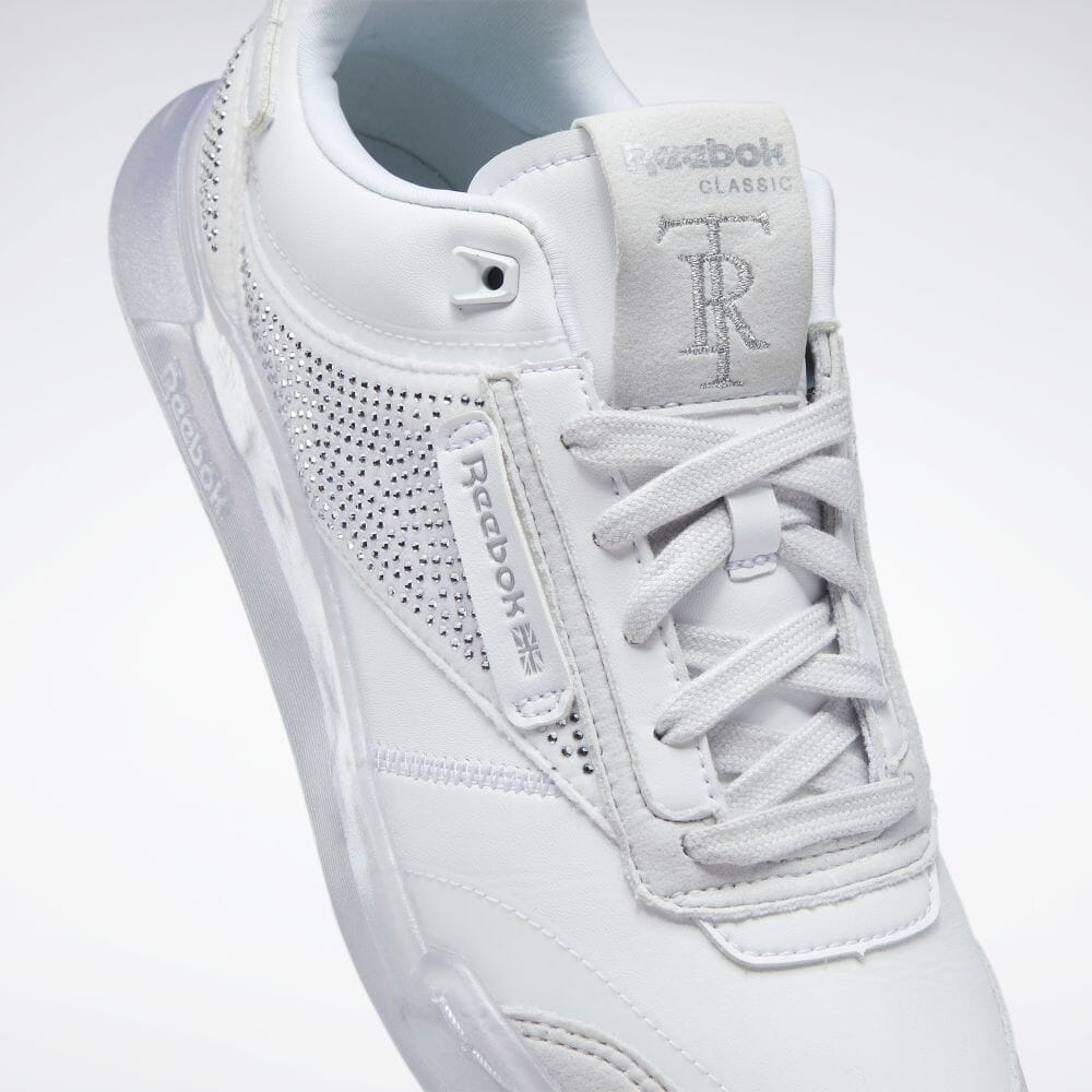 【国内 7/1 発売】Très Rasché × REEBOK CLUB C LEGACY “White/Porcelain” (トレス ラッシュ リーボック クラブ C レガシー “ホワイト/ポーセリン”) [GX8487]