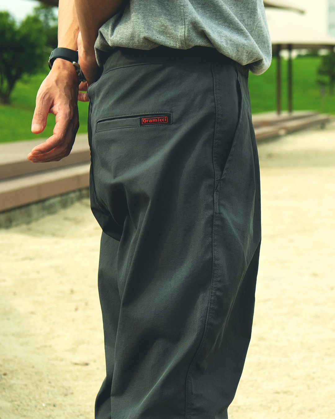 GRAMICCI × nonnative コラボ 新作 WALKER EASY PANTS & SHORTS POLY TWILL STRETCH COOLMAX が7/2 ​発売 (グラミチ ノンネイティブ)