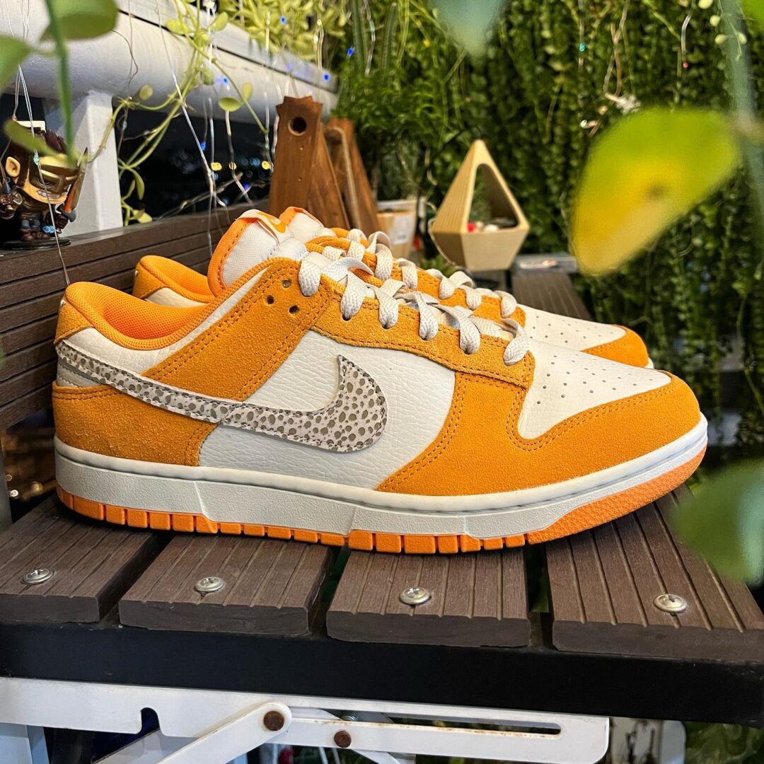 【国内 11/12 発売】ナイキ ダンク ロー “サファリスウッシュ/ホワイト/オレンジ” (NIKE DUNK LOW “Safari Swoosh/White/Orange”) [DR0156-800]