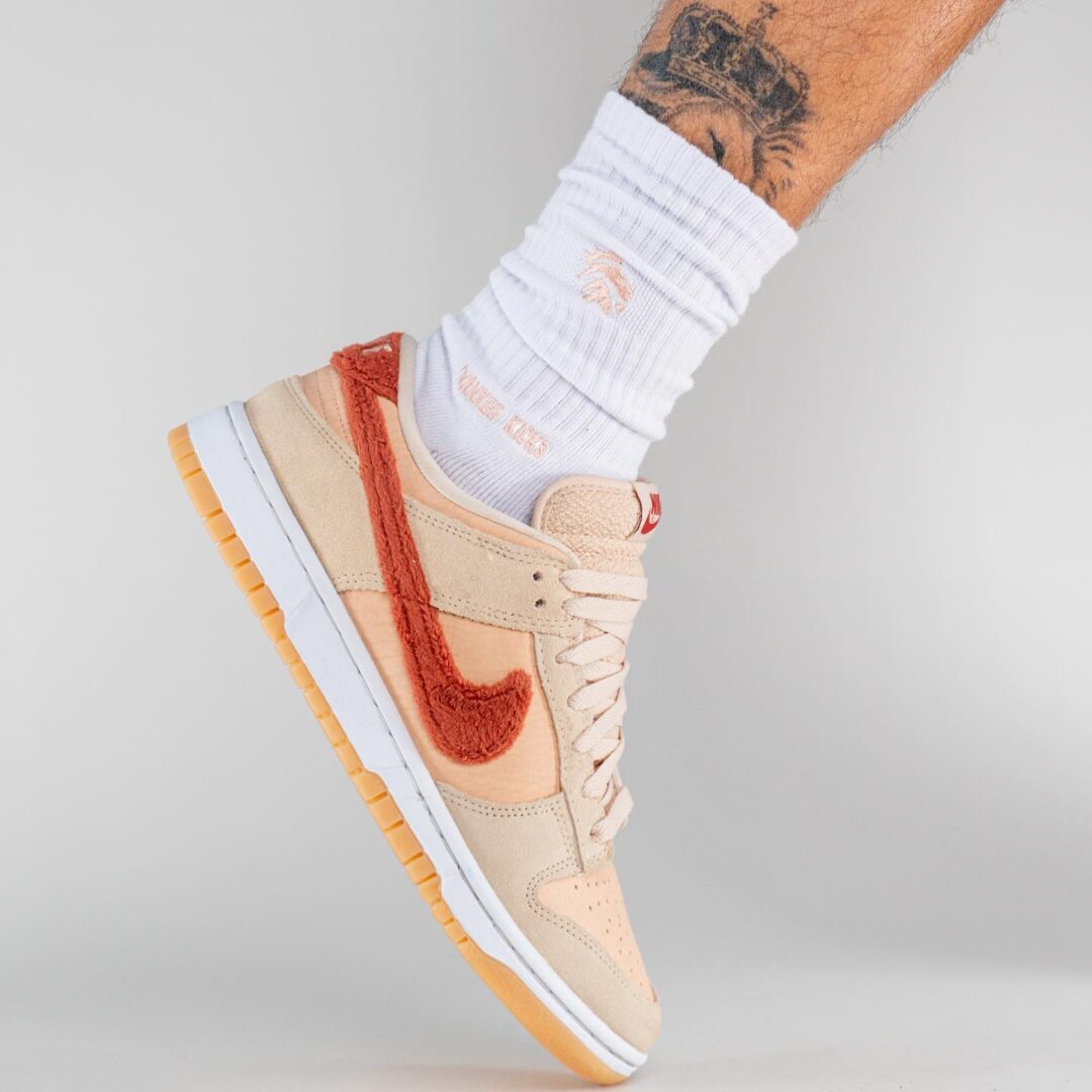 2022年 発売予定！ナイキ ウィメンズ ダンク ロー “テリースウッシュ/シマー” (NIKE WMNS DUNK LOW “Terry Swoosh/Shimmer”) [DZ4706-200]