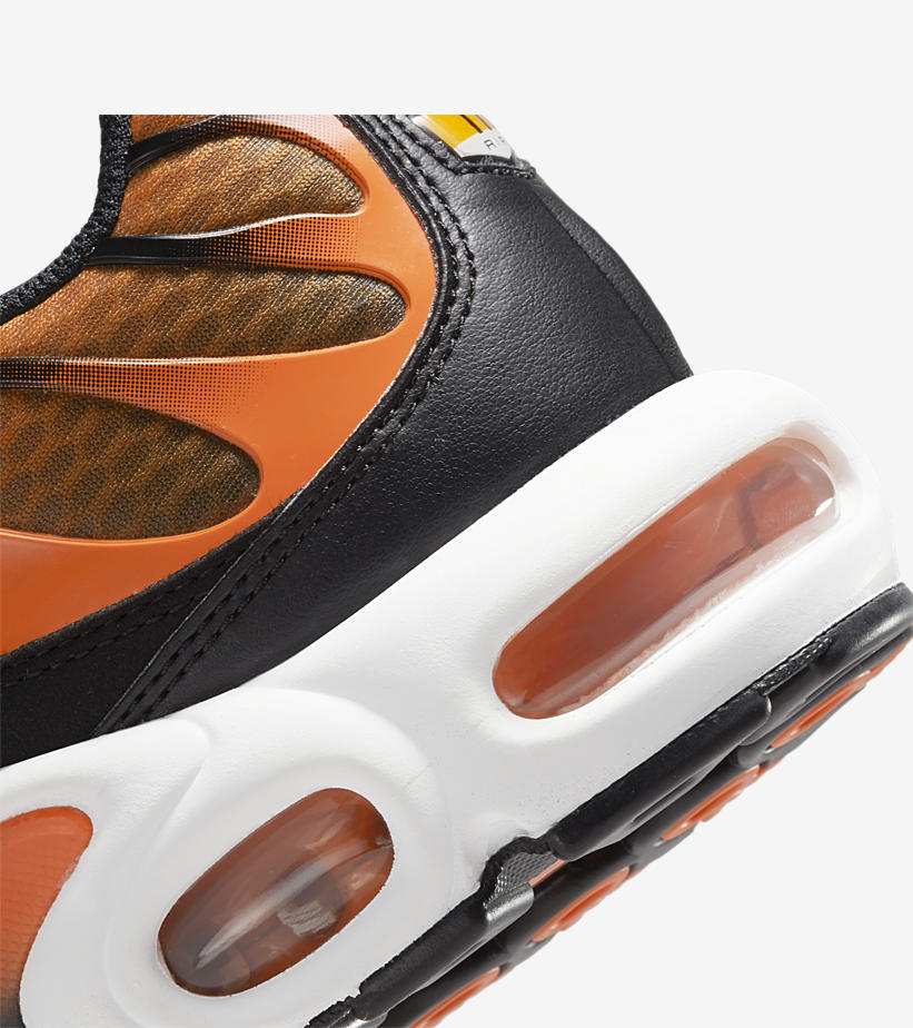 ナイキ エア マックス プラス “セフティオレンジ/ユニバーシティゴールド” (NIKE AIR MAX PLUS “Safety Orange/University Gold”) [DM0032-800]