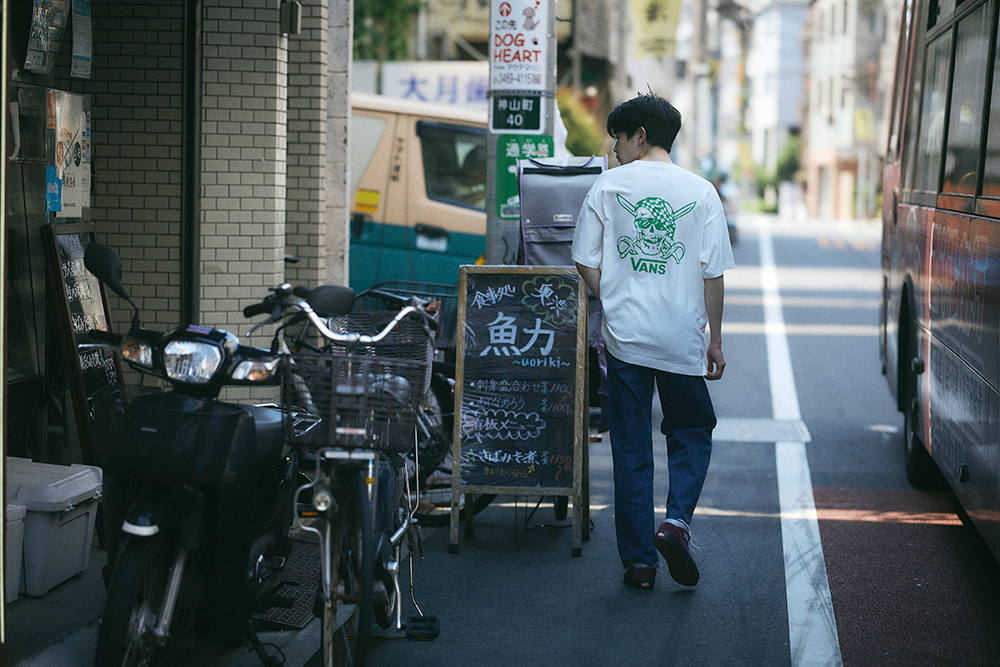 VANS STORE HARAJUKU オープン2年を記念したアイテムが日本限定で7/9 リリース (バンズ ストア 原宿 旗艦店)