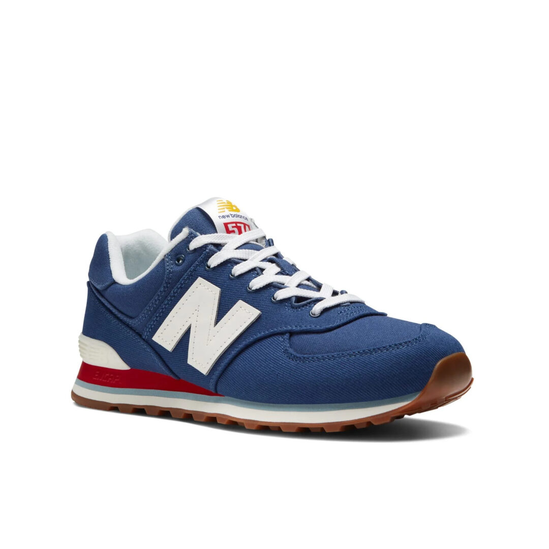 青をベースに赤をポイントにあしらった限定カラー！New Balance U574 VD2 (ニューバランス)