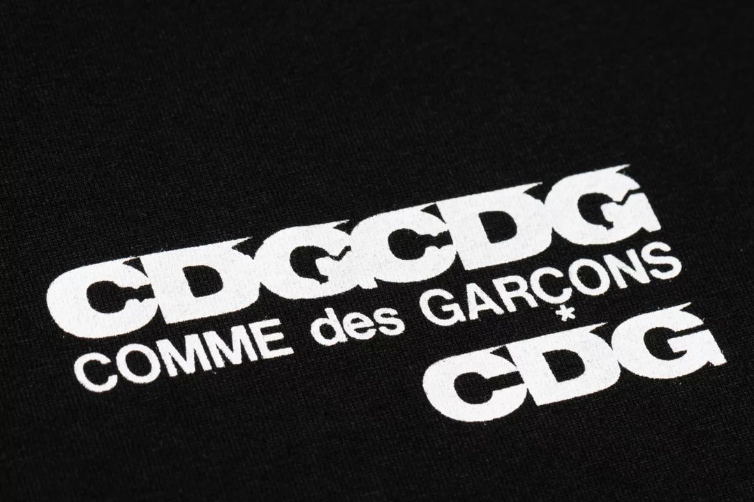 7/15 11:00 発売！CDG “Melted Logo on oversized TEE” (シーディージー COMME des GARCONS コム デ ギャルソン)