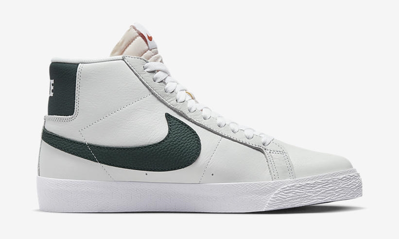 【国内 8/14 発売】ナイキ SB ズーム ブレーザー ミッド ISO “オレンジレーベル/ホワイト/ダークグリーン” (NIKE SB ZOOM BLAZER MID ISO “Orange Label/White/Dark Green”) [DR9092-100]