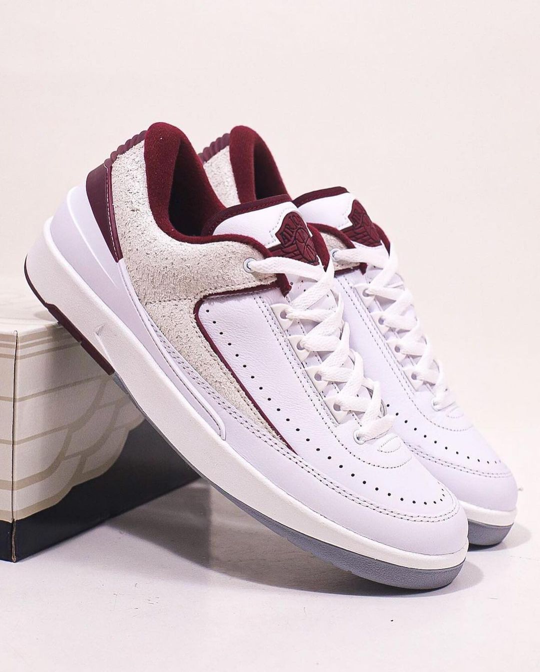 【国内 6/16 発売予定】ナイキ エア ジョーダン 2 ロー “チェリーウッド” (NIKE AIR JORDAN 2 LOW “Cherrywood”) [DV9956-103]