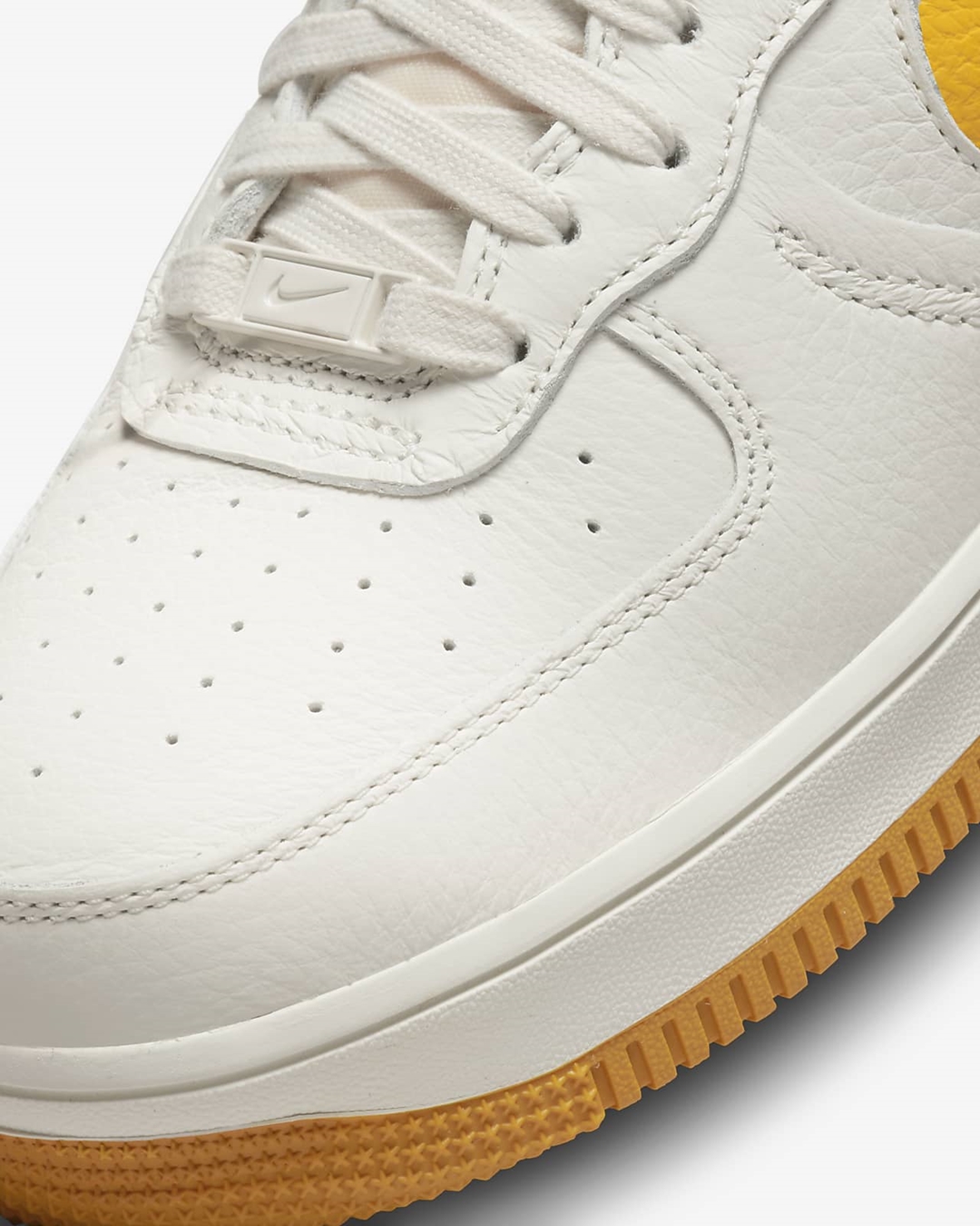 海外発売！ナイキ エア フォース 1 ハイ スカルプト “ファントム/セイル/イエローオークル” (NIKE AIR FORCE 1 HIGH SCULPT “Phantom/Sail/Yellow Ochre”) [DC3590-001]