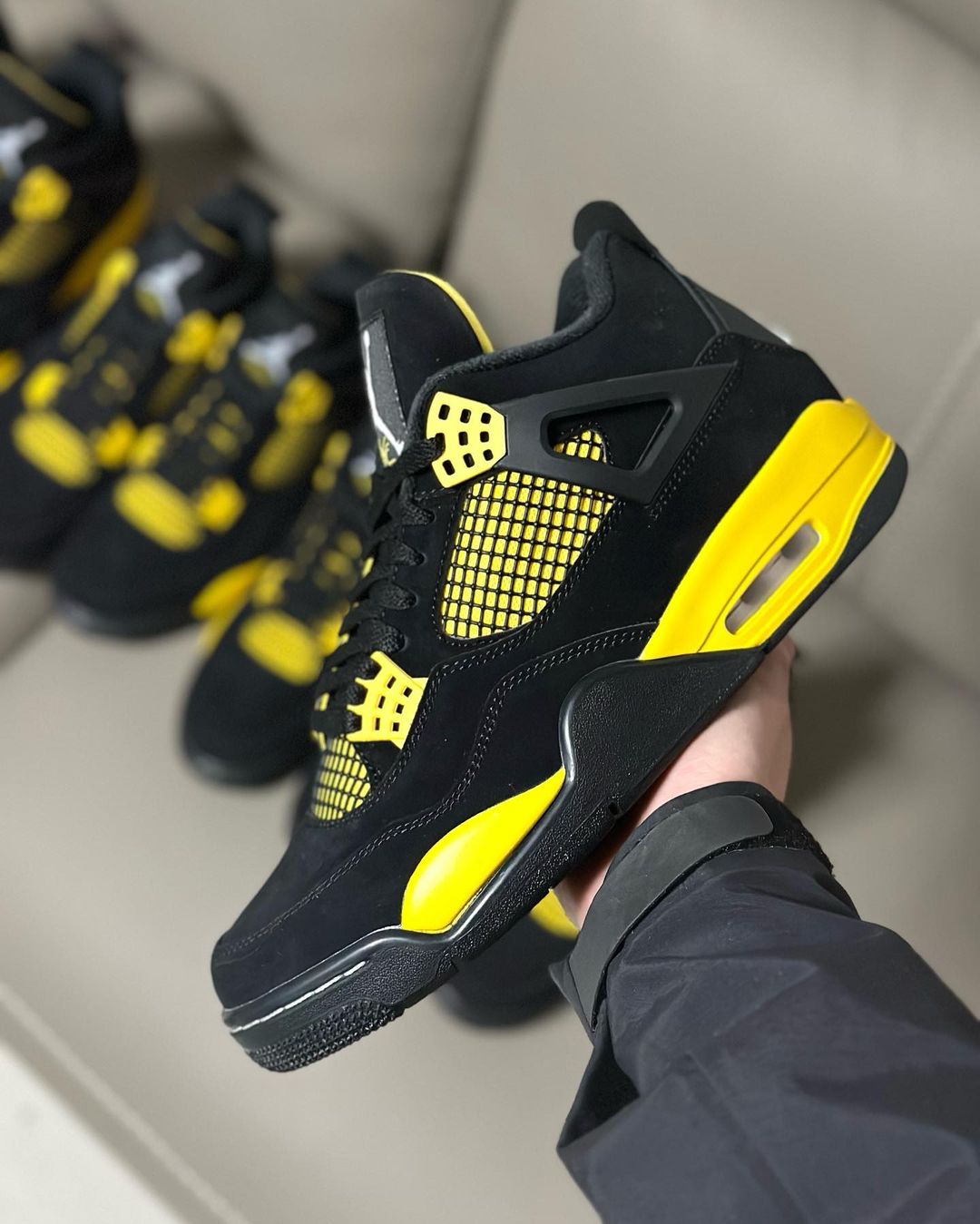 【国内 5/13 発売】ナイキ エア ジョーダン 4 “サンダー” (NIKE AIR JORDAN 4 “Thunder”) [DH6927-017]