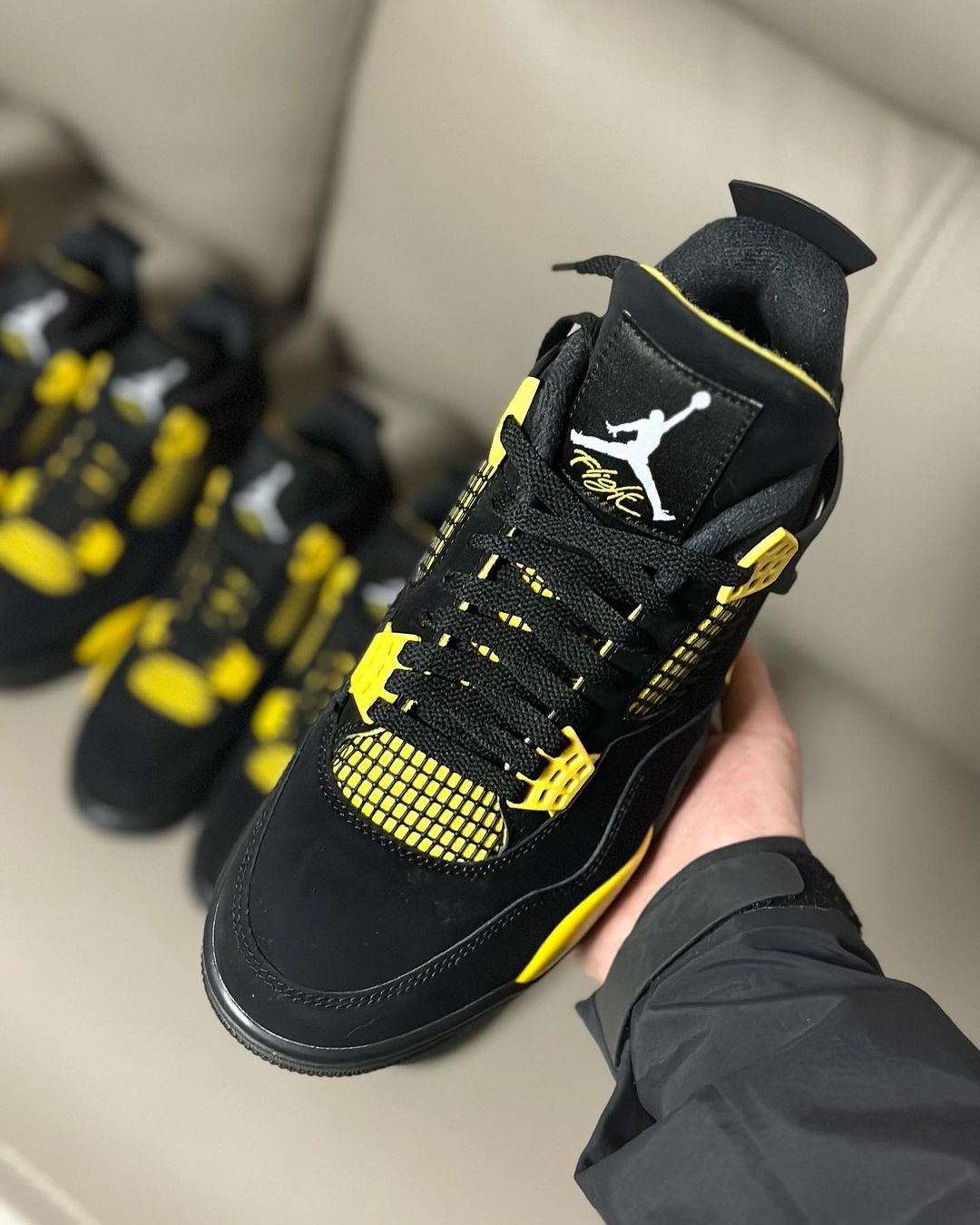 【国内 5/13 発売】ナイキ エア ジョーダン 4 “サンダー” (NIKE AIR JORDAN 4 “Thunder”) [DH6927-017]