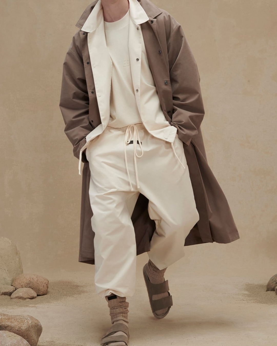 9/28、9/30 発売予定！FEAR OF GOD ESSENTIALS 2022 FALL (フィア オブ ゴッド エッセンシャルズ 2022年 秋/フォール)