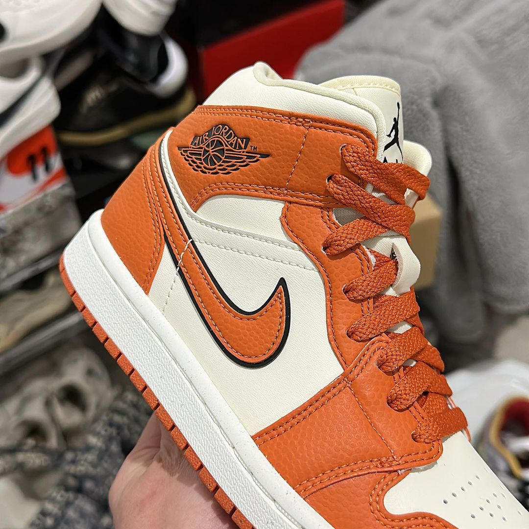 【国内 2/5 発売】ナイキ ウィメンズ エア ジョーダン 1 ミッド “シャッタード バックボード” (NIKE WMNS AIR JORDAN 1 MID “Shattered Backboard”) [DV1302-100]