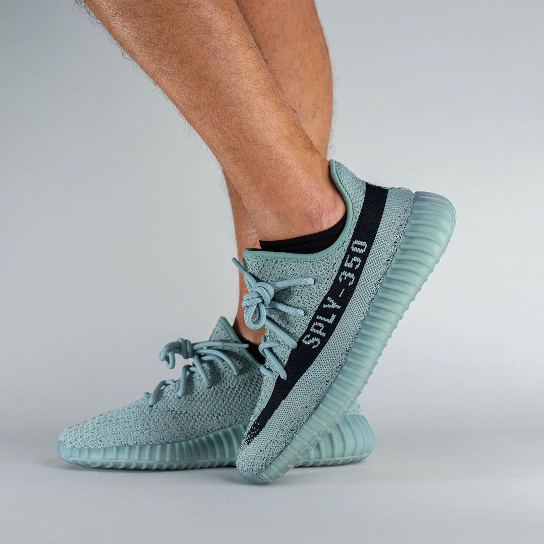 【国内 10/22 発売】アディダス オリジナルス イージー 350 ブースト V2 “ソルト/コアブラック” (adidas Originals YEEZY 350 BOOST V2 “Salt/Core Black”) [HQ2060]