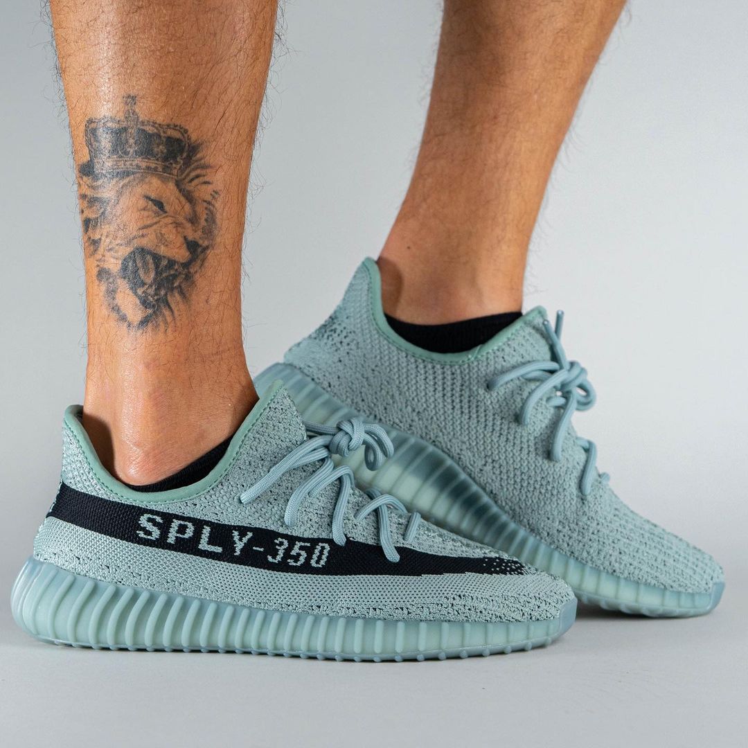 【国内 10/22 発売】アディダス オリジナルス イージー 350 ブースト V2 “ソルト/コアブラック” (adidas Originals YEEZY 350 BOOST V2 “Salt/Core Black”) [HQ2060]