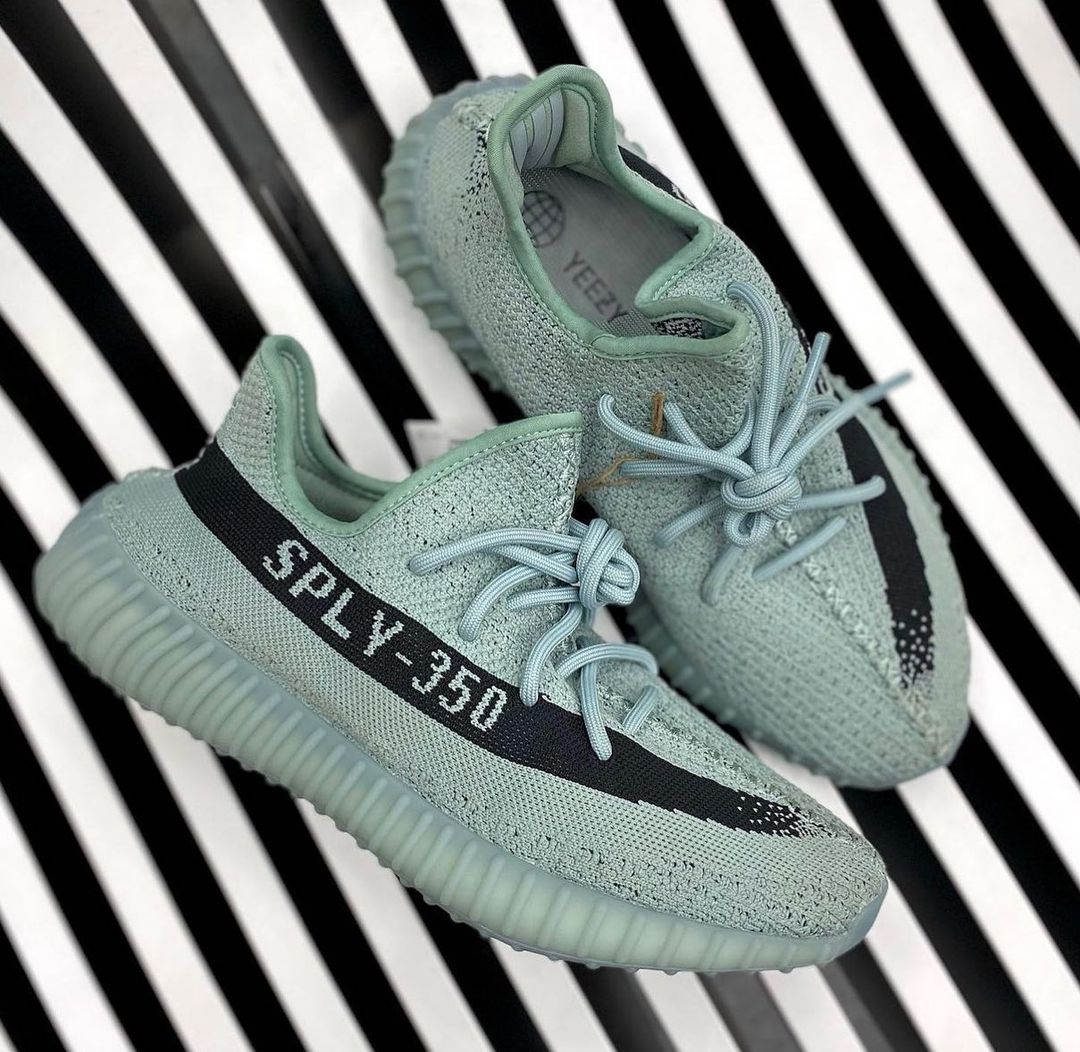 【国内 10/22 発売】アディダス オリジナルス イージー 350 ブースト V2 “ソルト/コアブラック” (adidas Originals YEEZY 350 BOOST V2 “Salt/Core Black”) [HQ2060]