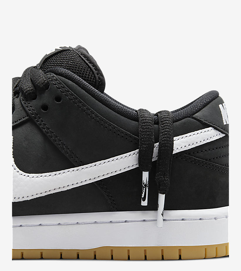 【2024年 1/21 再発売】ナイキ SB ダンク ロー “ブラックガム/ホワイトガム” (NIKE SB DUNK LOW “Black Gum/White Gum”) [CD2563-006/CD2563-101]