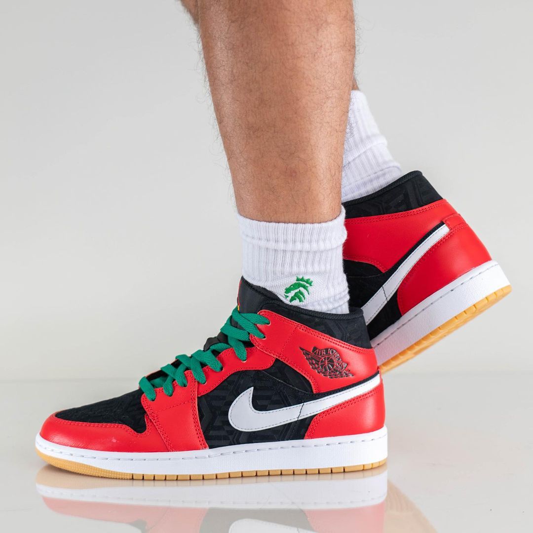 【国内 11/25 発売】ナイキ エア ジョーダン 1 ミッド “メリークリスマス/ホリデースペシャル” (NIKE AIR JORDAN 1 MID “Merry Xmas/Holiday Special”) [DQ8417-006]