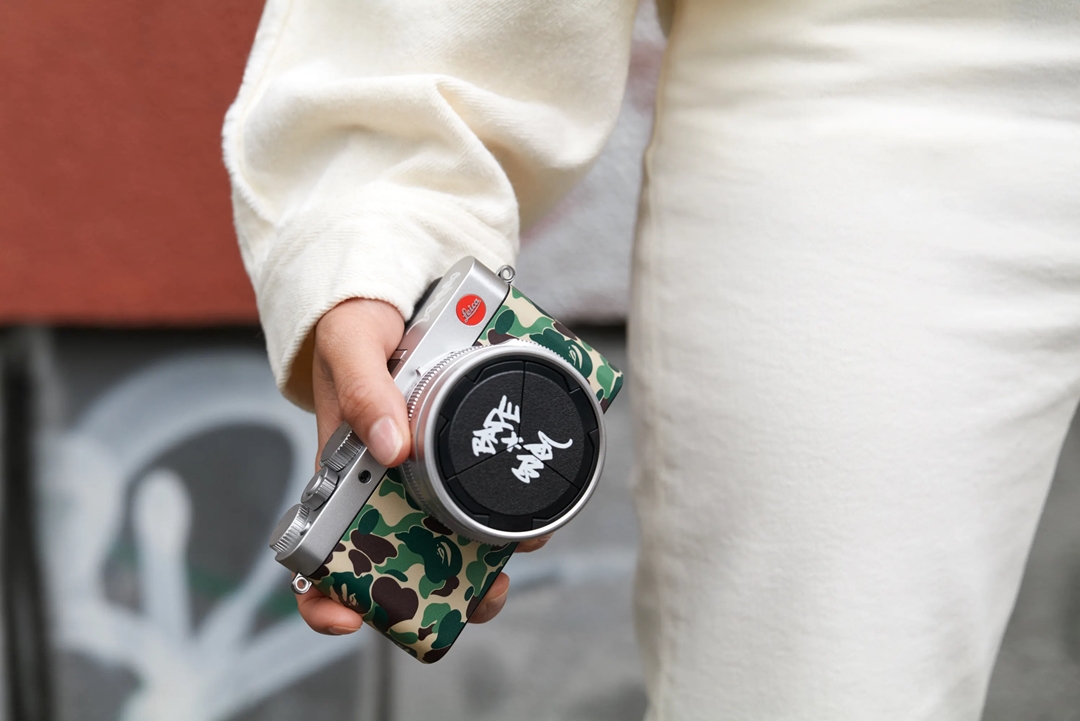 ライカD-LUX 7 “A BATHING APE x STASH”が8/20、8/27 発売 (Leica ア ベイシング エイプ スタッシュ)