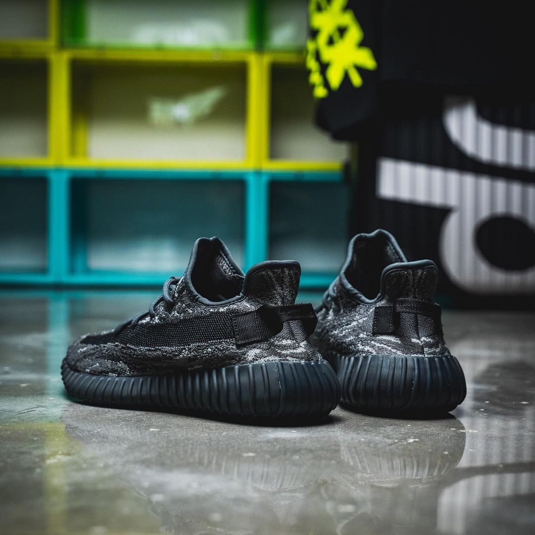 【2023年 8/16 リストック】アディダス オリジナルス イージー ブースト 350 V2 “MX ダークソルト” (adidas Originals YEEZY BOOST 350 V2 “MX Dark Salt”) [ID4811]