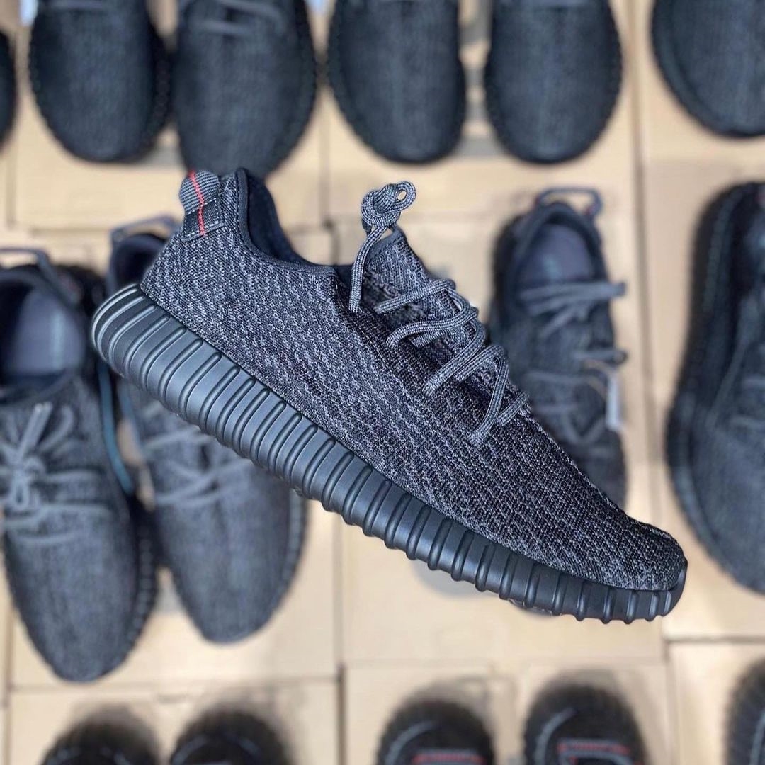 【国内 6/1 リストック】アディダス オリジナルス イージー 350 ブースト “パイレートブラック” (adidas Originals YEEZY 350 BOOST “Pirate Black”)  [BB5350]