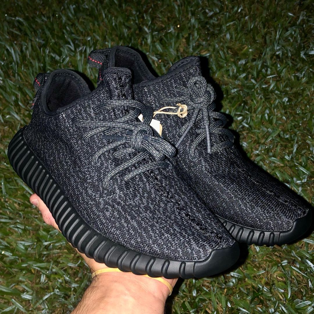 【国内 6/1 リストック】アディダス オリジナルス イージー 350 ブースト “パイレートブラック” (adidas Originals YEEZY 350 BOOST “Pirate Black”)  [BB5350]